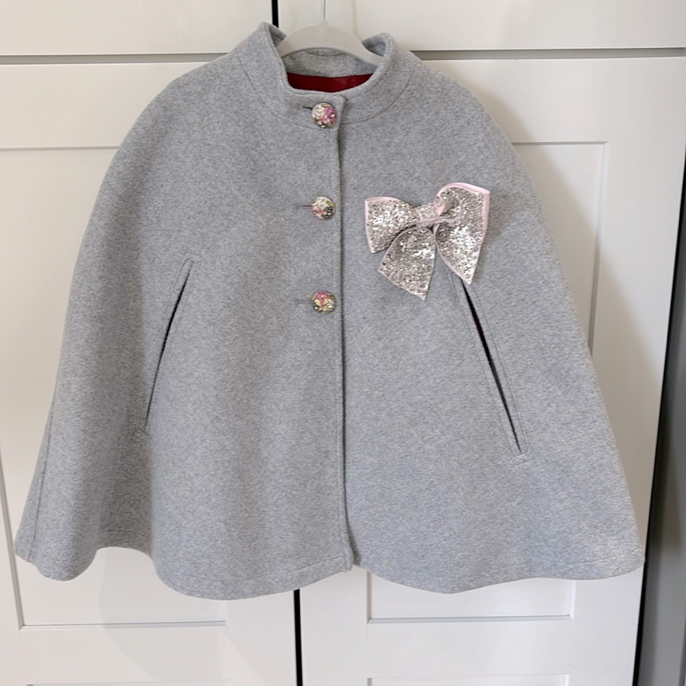 Pan con Chocolate cape NWT